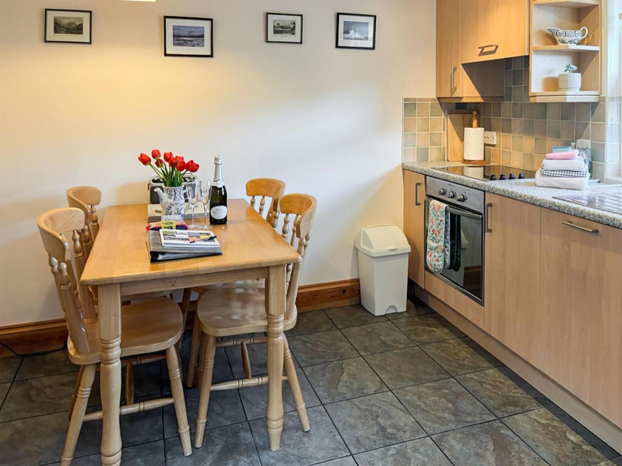 Elens Place Tywyn Exterior photo