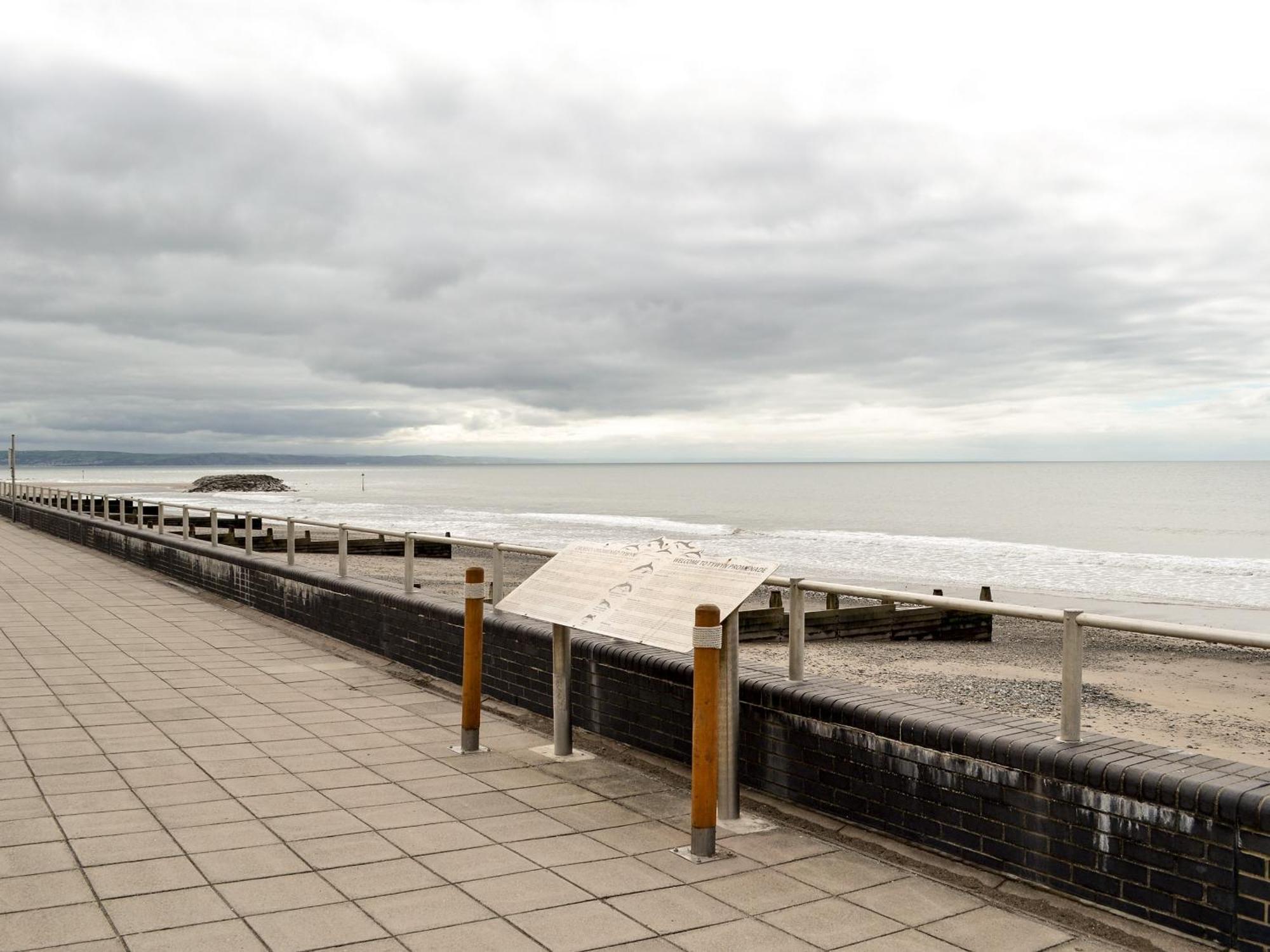 Elens Place Tywyn Exterior photo
